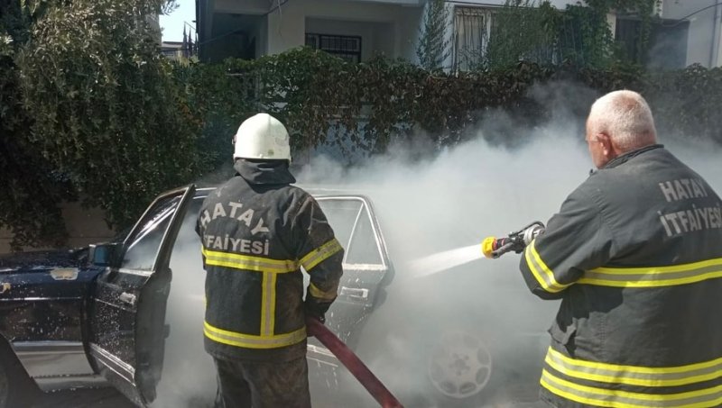 Hatay’da araç küle döndü 
