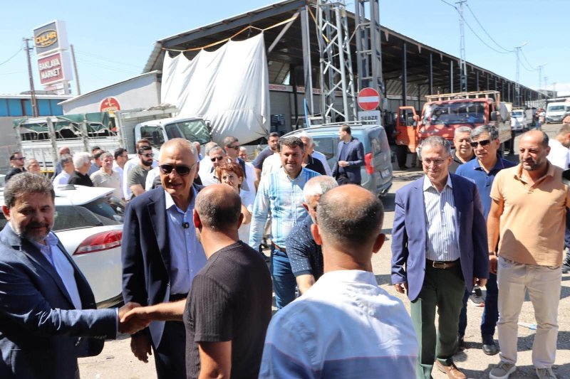 BAŞKAN ÇİNÇİN SAHAYA İNDİ