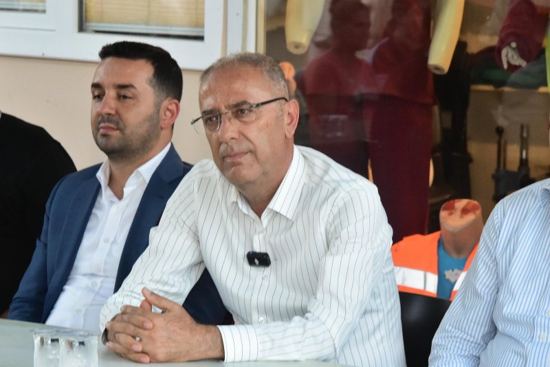 YAPAR VE BOYACIOĞLU ESNAFLA BULUŞTU