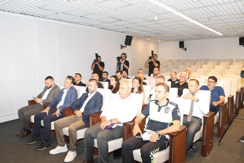 ÇİNÇİN: RAYLI SİSTEM HATAY'IN GELECEĞİ