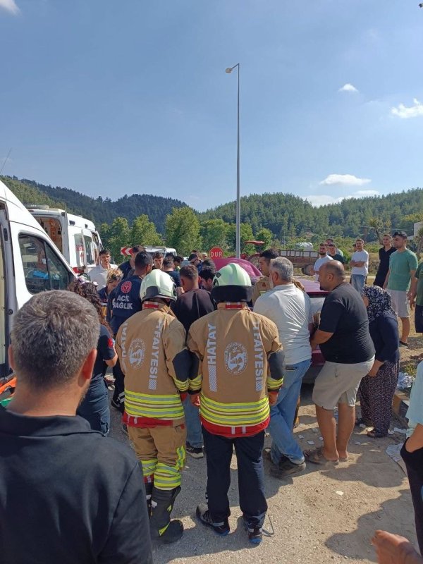 Hatay'da Trafik Kazası: 6 Yaralı