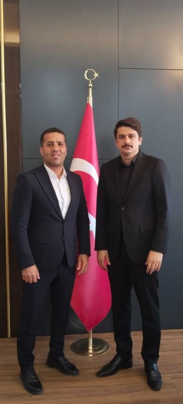 Hatay Ayakkabı İmalatçıları Esnaf ve Sanatkârlar Odası Başkanı Doğan Aydın, Hatay Vali Yardımcısı Resul Yıldırım