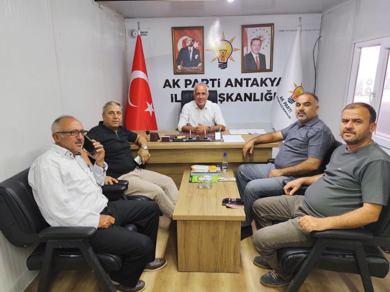 ÖZKAYA VATANDAŞLARLA BİR ARAYA GELDİ