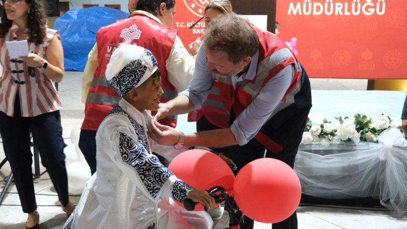HATAY'DA TOPLU SÜNNET ŞÖLENİ DÜZENLENDİ