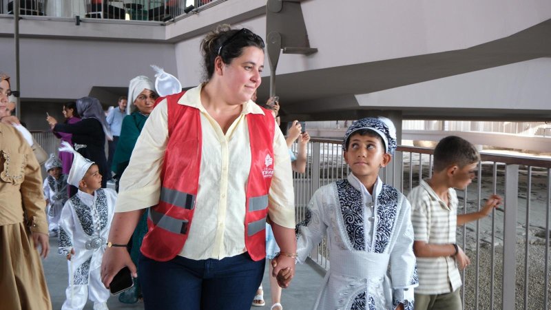 HATAY'DA TOPLU SÜNNET ŞÖLENİ DÜZENLENDİ