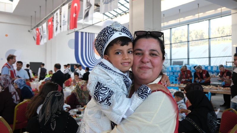 HATAY'DA TOPLU SÜNNET ŞÖLENİ DÜZENLENDİ