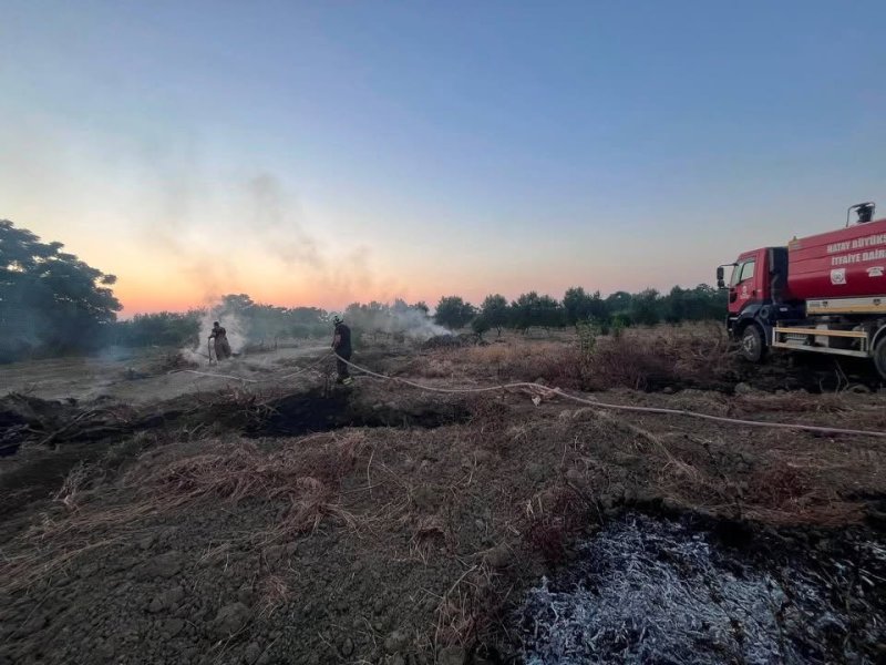 ARSUZ’DA BAHÇE YANGINI SÖNDÜRÜLDÜ