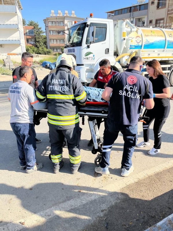 ARSUZ'DA TRAFİK KAZASI: BİR YARALI KURTARILDI