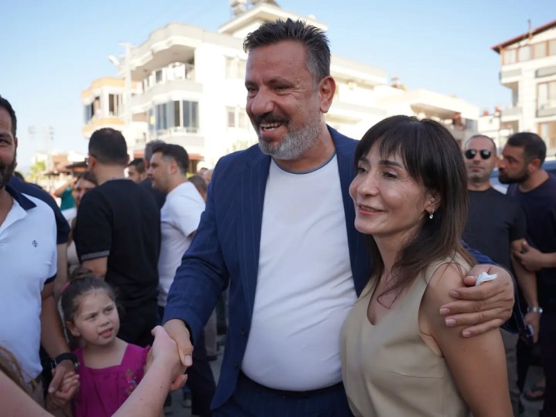 BAŞKAN ÜSTÜN YENİ PARTİ KARARINI AÇIKLADI