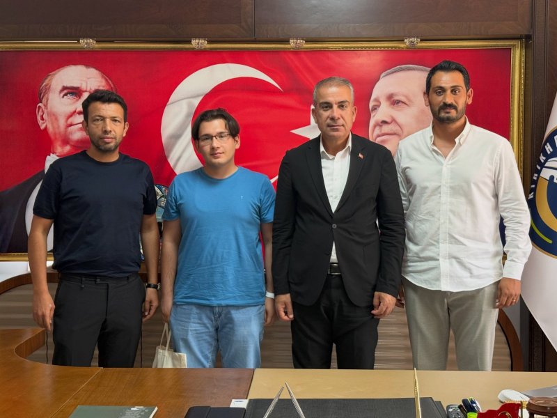 BAŞKAN ÇELİK YKS BİRİNCİSİNİ AĞIRLADI