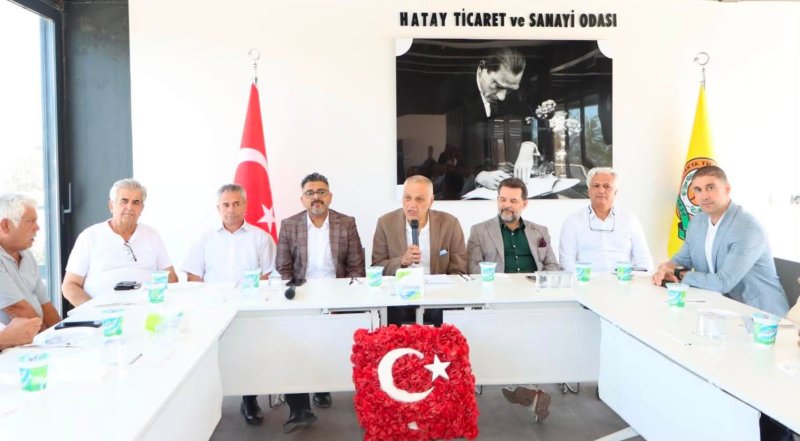 ÇİNÇİN MUHTARLARLA KENTİN SORUNLARINI MASAYA YATIRDI