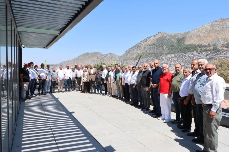 ÇİNÇİN MUHTARLARLA KENTİN SORUNLARINI MASAYA YATIRDI