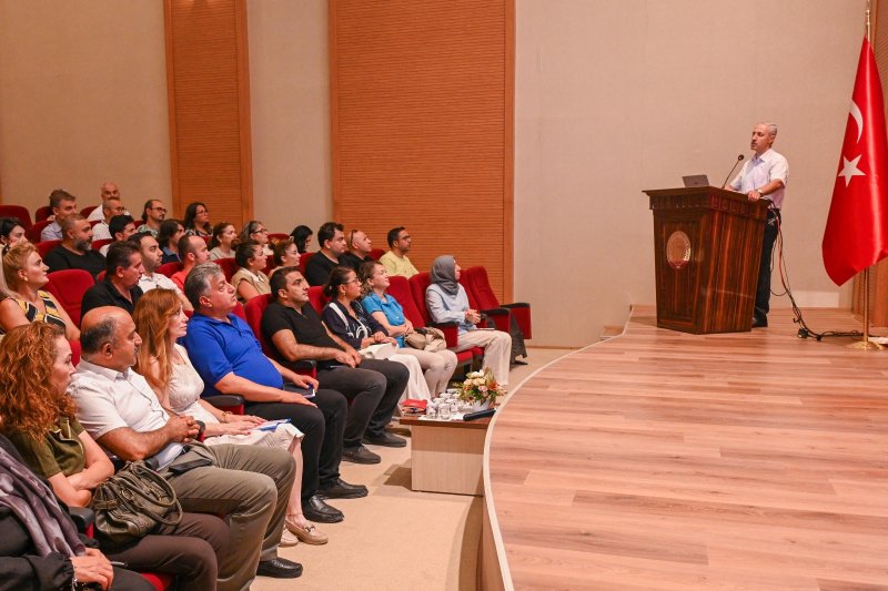 MKÜ'DE BAP VE TÜBİTAK 1001 TOPLANTISI DÜZENLENDİ 