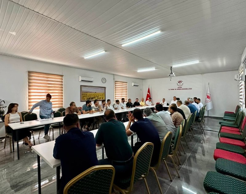 TÜRKMEN, SALÇA SEKTÖRÜ TEMSİLCİLERİNİ DİNLEDİ