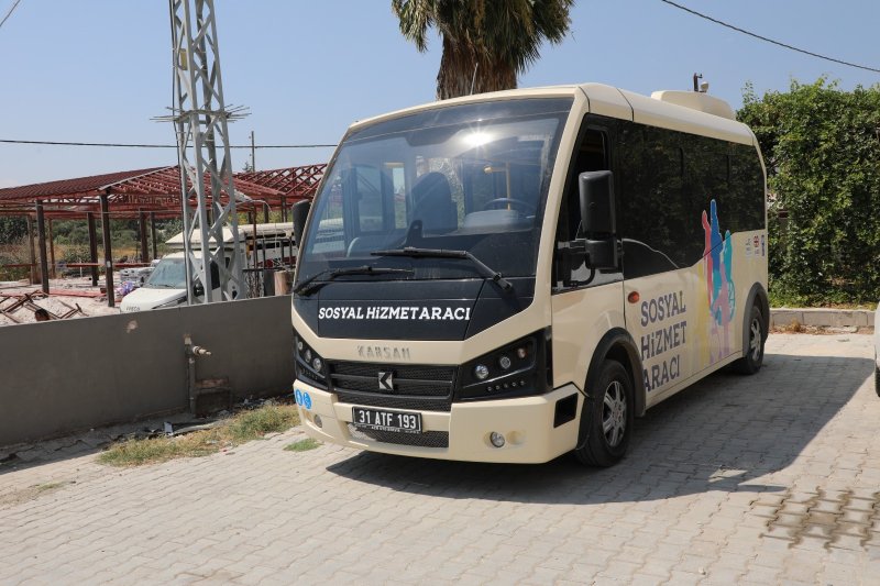 2 MAHALLEYE İLK KEZ DOLMUŞ SEFERLERİ BAŞLADI