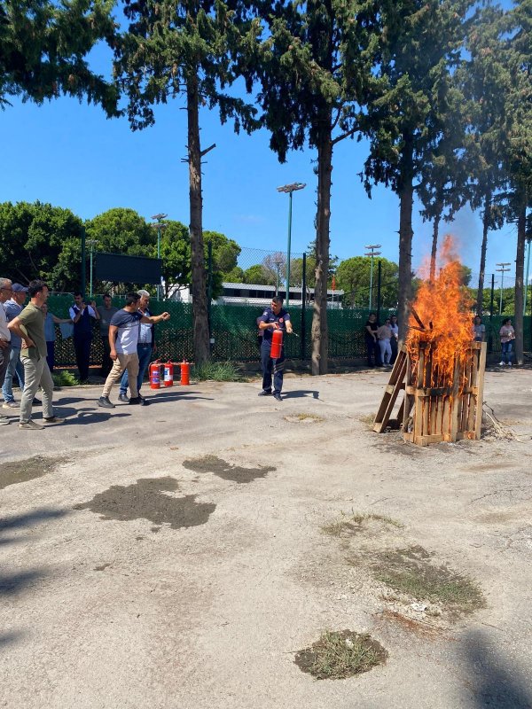 HBB İTFAİYESİNDEN YANGINA MÜDAHALE EĞİTİMİ