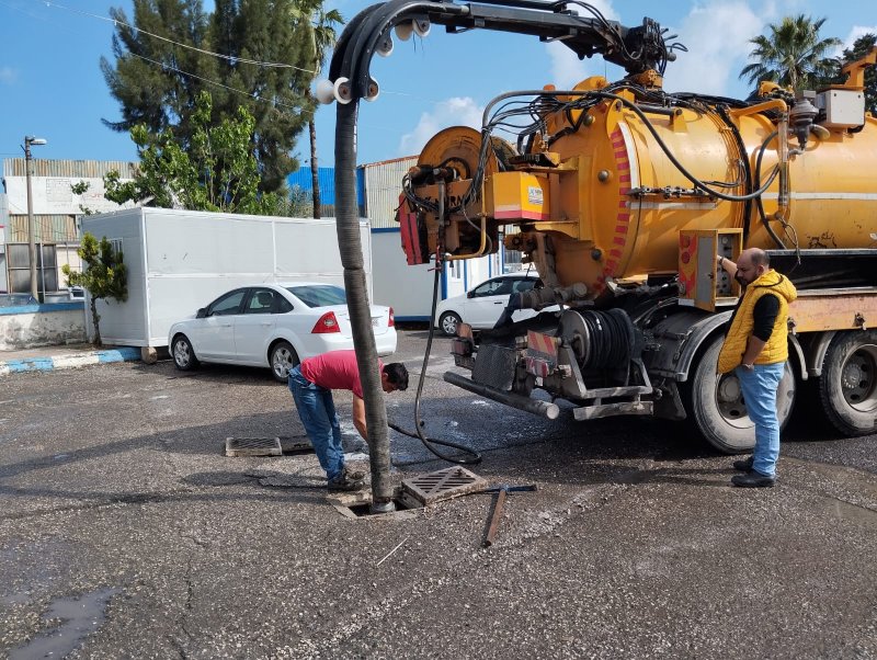 YAĞMUR SUYU MAZGALLARI TEMİZLENİYOR VE ONARILIYOR