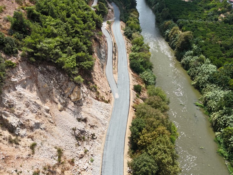 DEFNE’DE YOLLAR MODERNİZE EDİLDİ