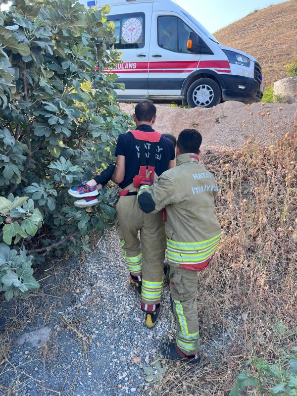 Öğrencileri taşıyan servis kaza yaptı: 8 yaralı