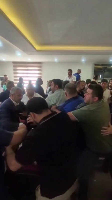 CHP'li meclis üyesinin TİP'li başkana ettiği küfür ortalığı savaş alanına çevirdi