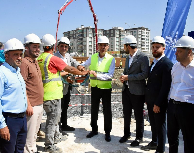 BAŞKAN YAPAR YENİ ANTAKYA’NIN TEMELİNİ ATTI