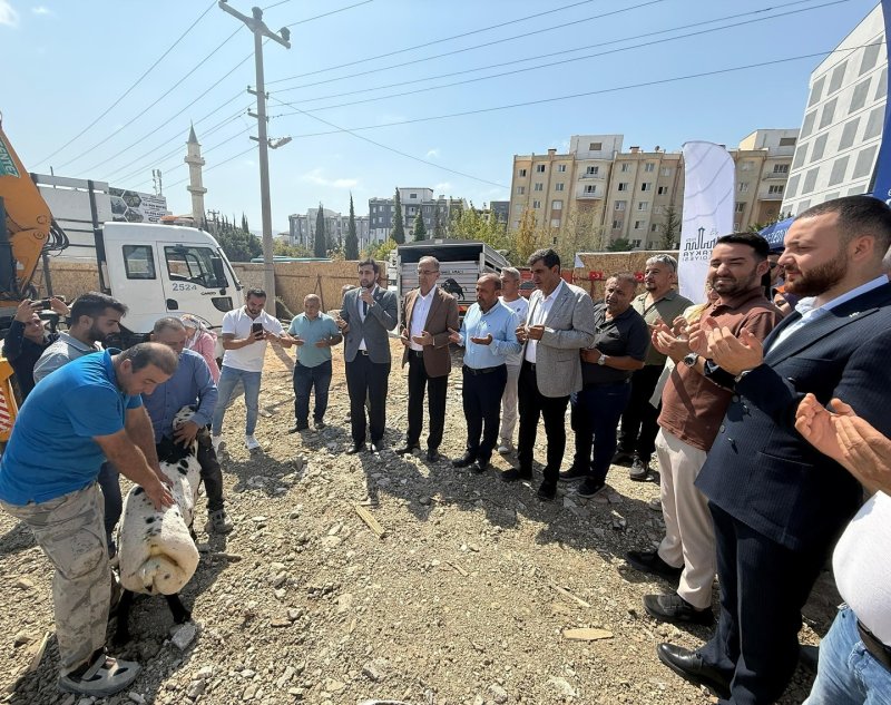 BAŞKAN YAPAR YENİ ANTAKYA’NIN TEMELİNİ ATTI