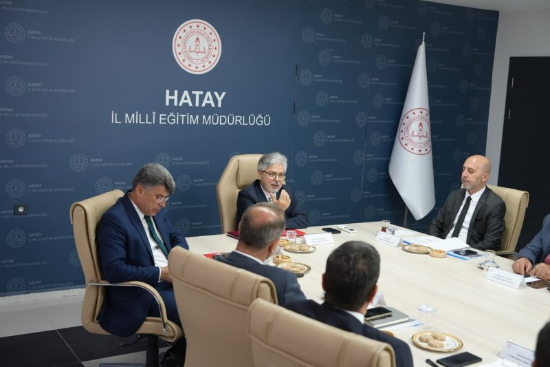 BAKAN YARDIMCISI YELKENCİ’DEN HATAY’DA EĞİTİM DEĞERLENDİRMESİ