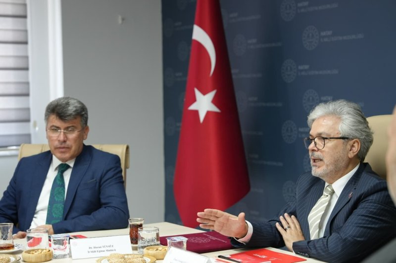 BAKAN YARDIMCISI YELKENCİ’DEN HATAY’DA EĞİTİM DEĞERLENDİRMESİ