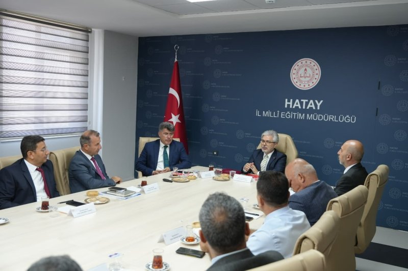 BAKAN YARDIMCISI YELKENCİ’DEN HATAY’DA EĞİTİM DEĞERLENDİRMESİ