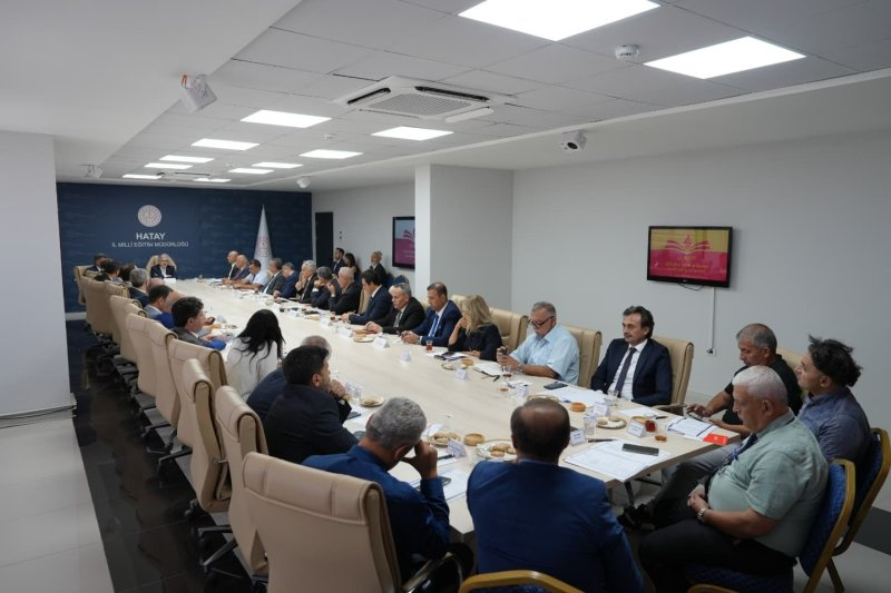 BAKAN YARDIMCISI YELKENCİ’DEN HATAY’DA EĞİTİM DEĞERLENDİRMESİ