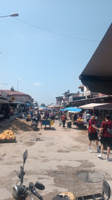 ESKİ SEBZE HALİ ESNAFI DA VATANDAŞ MAĞDUR