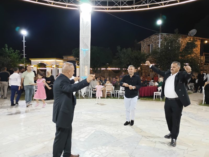 HATİCE VE M. TAHİR’İN MUTLULUĞUNA DOSTLARI ORTAK OLDU