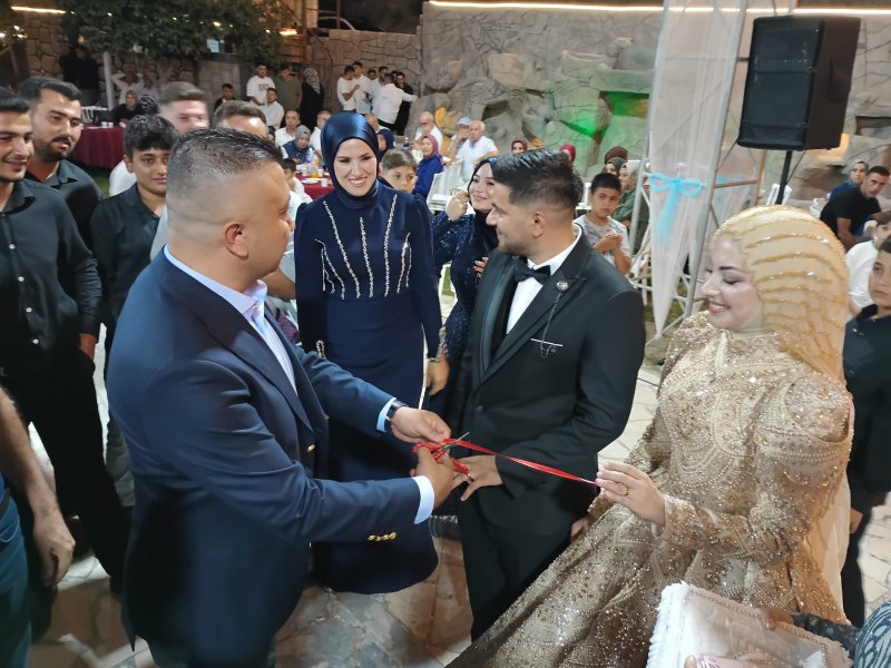 HATİCE VE M. TAHİR’İN MUTLULUĞUNA DOSTLARI ORTAK OLDU