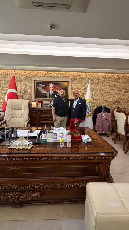 GAZETECİLERDEN OVANIN FİNANS DUAYENİ ZAROĞLU’NA ZİYARET