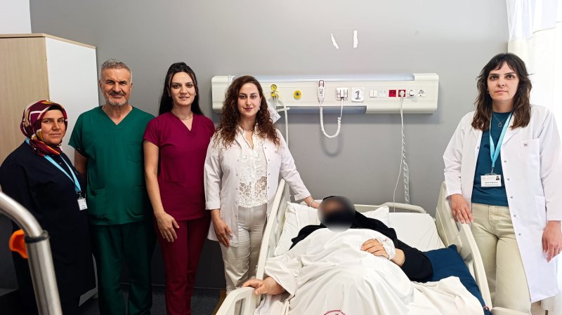 Hatay’da anne karnındaki bebeğe başarılı operasyon gerçekleştirildi 