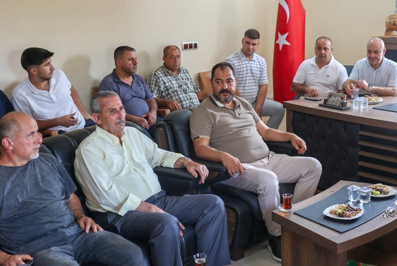 AHMET BÜNYAMİN YAVUZ FİDANLI’DA ÜRETİCİLERLE BULUŞTU