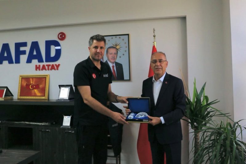 YAPAR VE BOYACIOĞLU’NDAN AKMAN’A ZİYARET