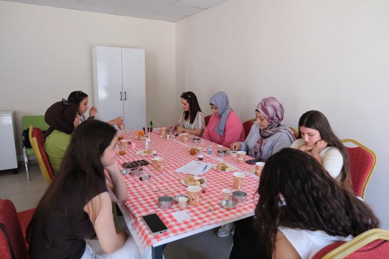 ANTAKYA’DA KADIN EMEĞİ MUM IŞIĞINDA BULUŞTU