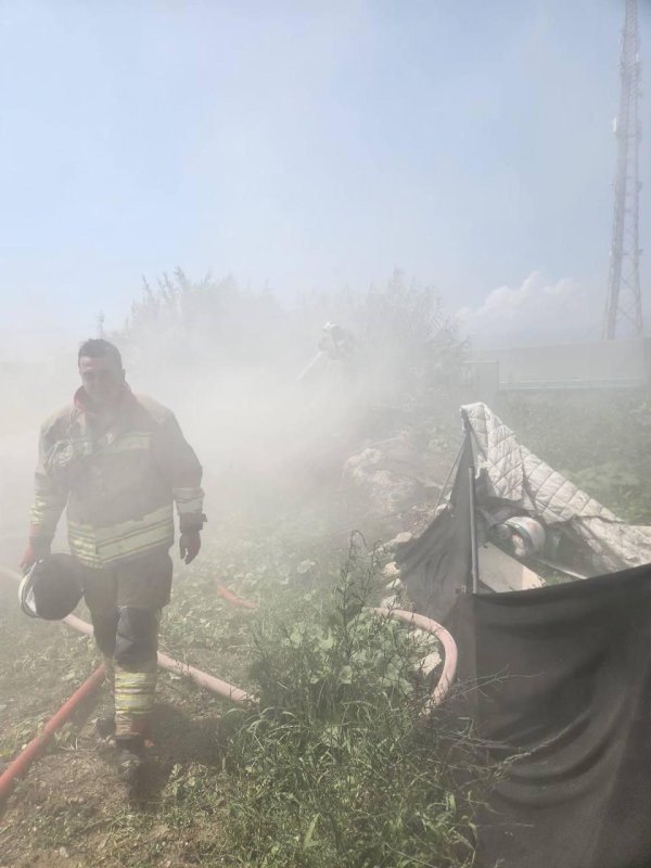 Antakya’da hurdalık alanda çıkan yangın söndürüldü 