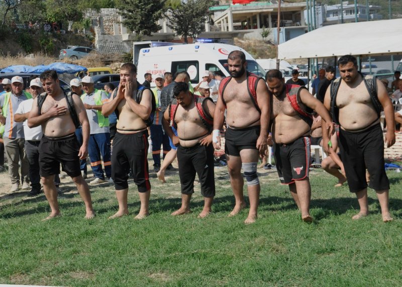 KURUYER’DE 2. ABA GÜREŞİ HEYECANI  ŞAMPİYONA ÖDÜLÜNÜ KARADENİZ VERDİ