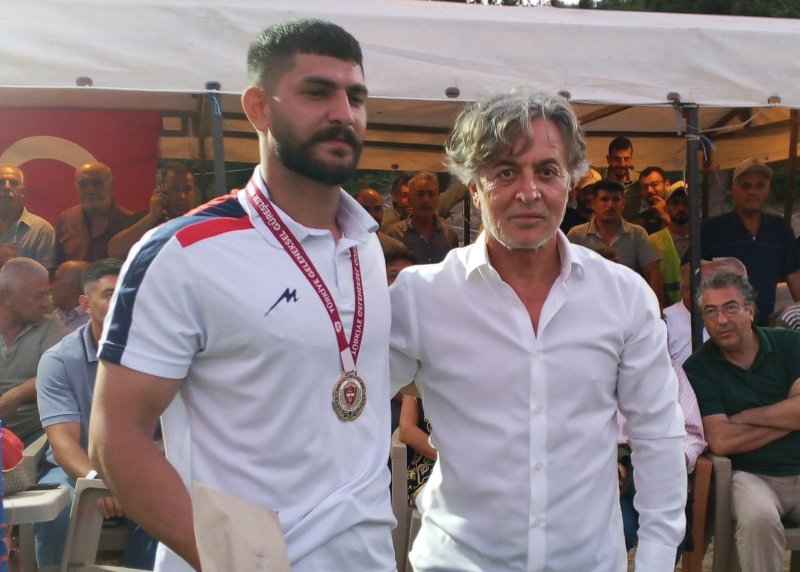 KURUYER’DE 2. ABA GÜREŞİ HEYECANI  ŞAMPİYONA ÖDÜLÜNÜ KARADENİZ VERDİ