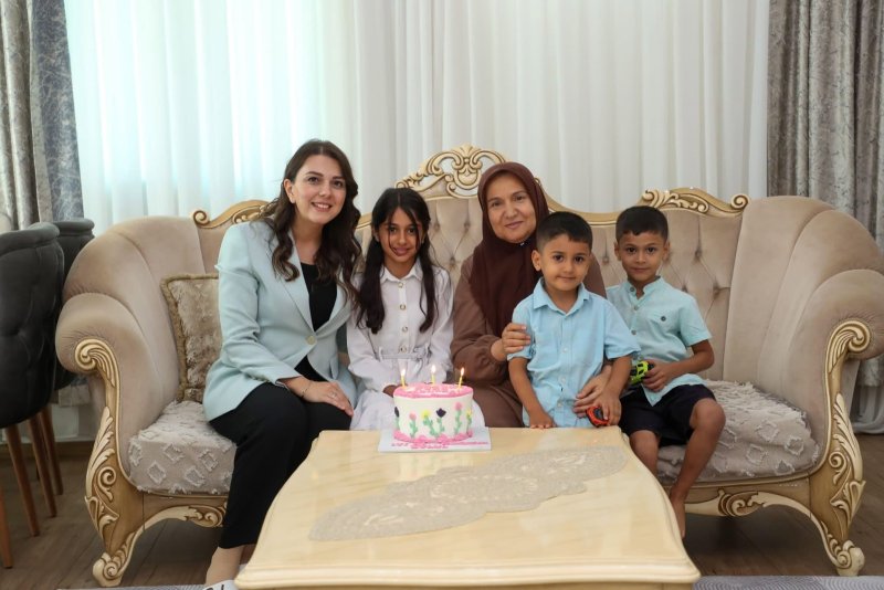 Hatay Valisi Mustafa Masatlı’nın eşi Esra Masatlı,