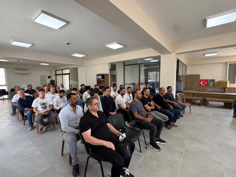 AYAKKABICILAR SEKTÖRÜNÜN SORUNLARI MASAYA YATIRILDI