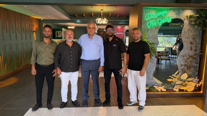 ÇİNÇİN, MASTER MO RESTAURANT & LOUNGE’I ZİYARET ETTİ