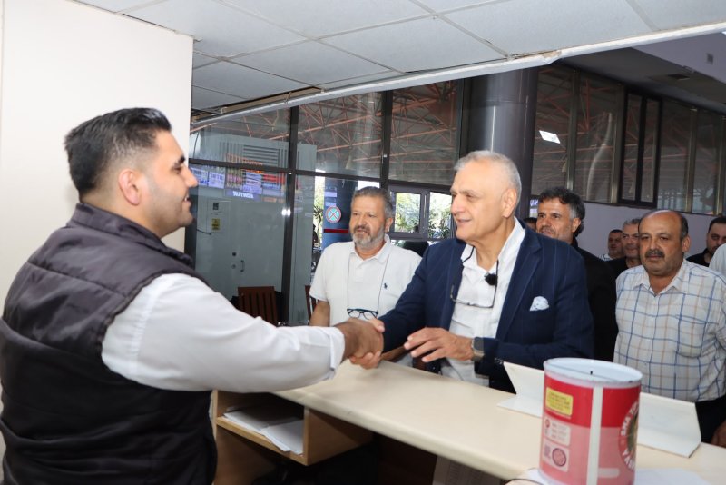 Hatay Ticaret ve Sanayi Odası (HATSO) Başkanı Hikmet Çinçin, Antakya Otogarı
