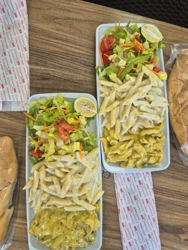 “NOOS KAFE’DE