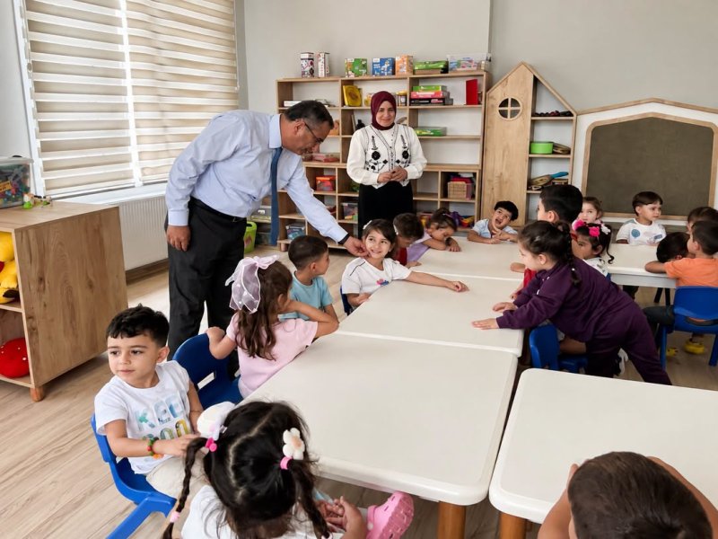 TECİMEN’DEN MUHİTTİN BAHADIRLI ANAOKULUNA ZİYARET