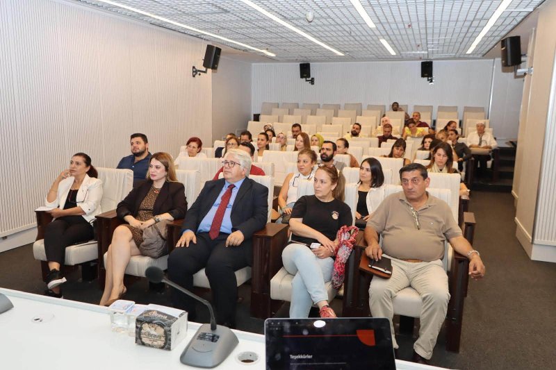 HATAY’DA GİRİŞİMCİLERE E-TİCARET VE E-İHRACAT EĞİTİMİ