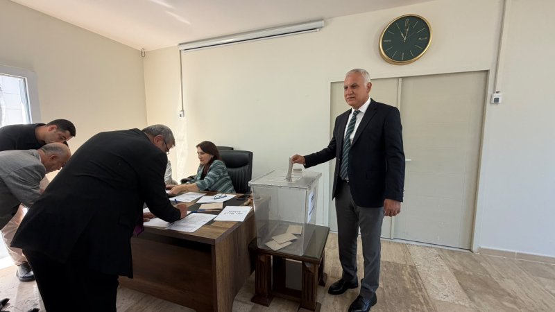 HATAY TİCARET BORSASI’NDA YENİ BAŞKAN METİN KUSEYRİ OLDU