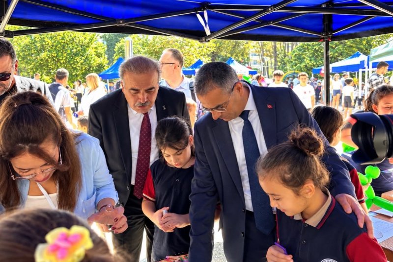 ANTAKYA’DA BİLİM ŞENLİĞİ BAŞLADI